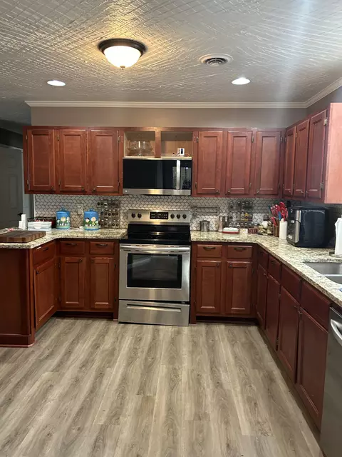 Kitchen - 1680 Bertha Owen Rd, Morrison, TN 37357 photo 1 of 9