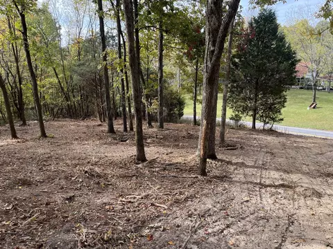 2790 Hwy 25 W, Cottontown, TN 37048