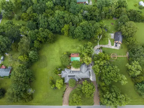 606 Lillard Rd, Murfreesboro, TN 37130