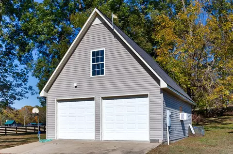 Exterior - 494 Case Rd, Prospect, TN 38477 photo 2 of 10