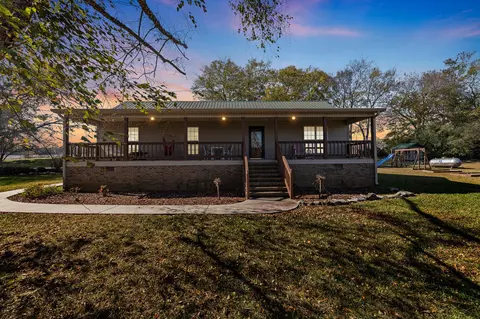 88 Carol Ln, Huntland, TN 37345