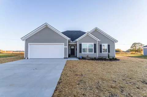 445 Mimosa Dr, Decherd, TN 37324