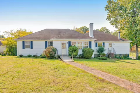 1422 Millbro Cir, Chattanooga, TN 37412