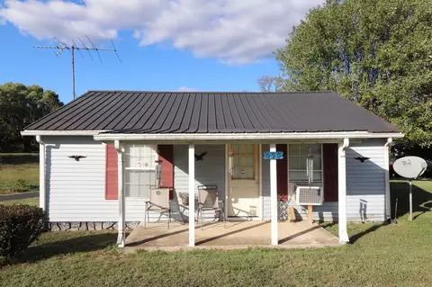 690 Browning Branch Rd, Hartsville, TN 37074