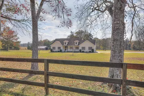505 Burns Rd, Shelbyville, TN 37160