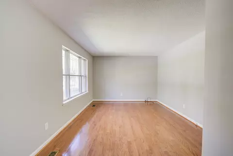 Living - 1728 Crabtree Rd, Hixson, TN 37343 photo 2 of 3