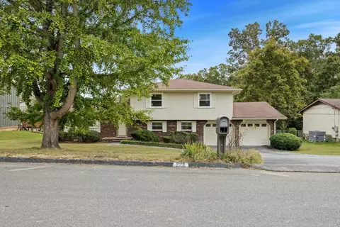 222 Sandpiper Ln, Chattanooga, TN 37421