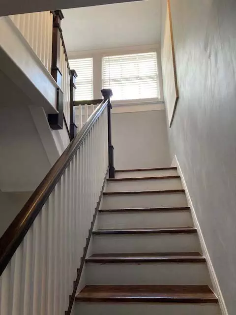 Entry Way - 1018 N Maple St, Murfreesboro, TN 37130 photo 10 of 15