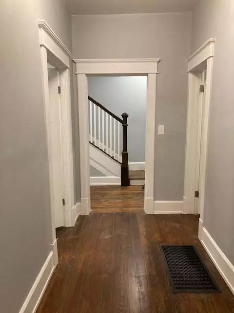 Entry Way - 1018 N Maple St, Murfreesboro, TN 37130 photo 3 of 15