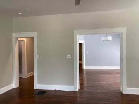 Living - 1018 N Maple St, Murfreesboro, TN 37130 photo 9 of 10