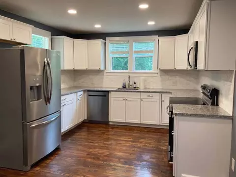 Kitchen - 1018 N Maple St, Murfreesboro, TN 37130 photo 2 of 2