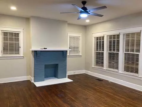 Living - 1018 N Maple St, Murfreesboro, TN 37130 photo 4 of 10