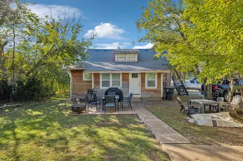 Exterior - 1018 N Maple St, Murfreesboro, TN 37130 photo 8 of 13