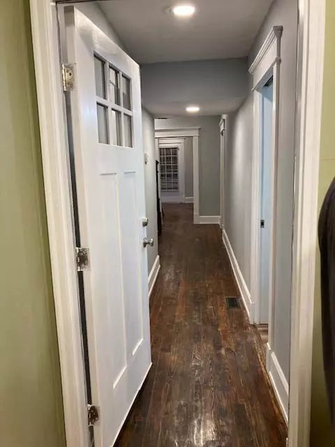 Entry Way - 1018 N Maple St, Murfreesboro, TN 37130 photo 4 of 15