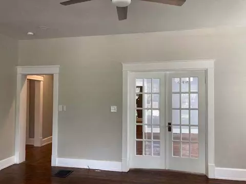 Living - 1018 N Maple St, Murfreesboro, TN 37130 photo 6 of 10