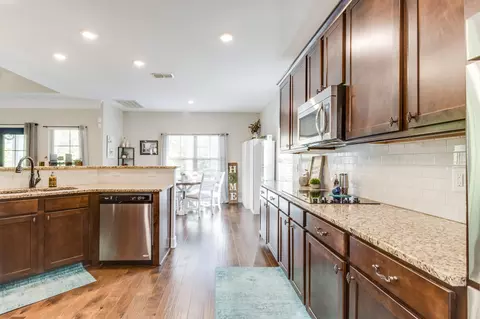 Kitchen - 3016 Fallswood Dr, Murfreesboro, TN 37129 photo 1 of 7