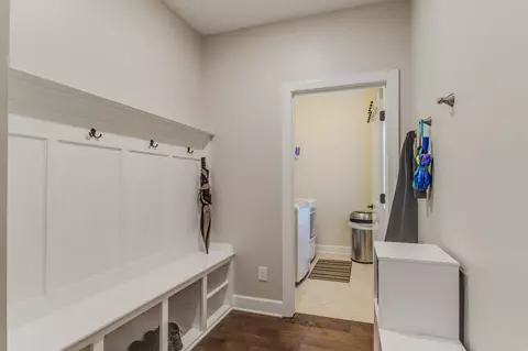 Entry Way - 3016 Fallswood Dr, Murfreesboro, TN 37129 photo 6 of 7