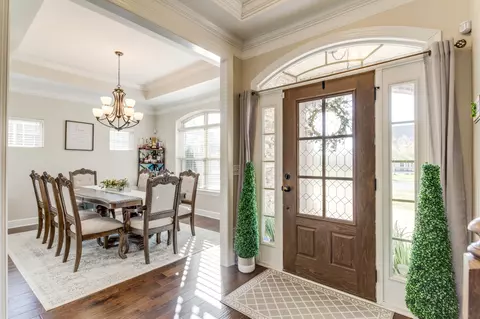 Entry Way - 3016 Fallswood Dr, Murfreesboro, TN 37129 photo 4 of 7