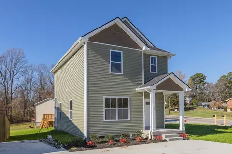 302 Woodale Dr, Clarksville, TN 37042
