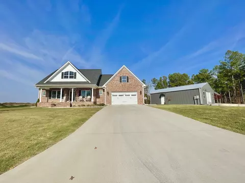 8 Dave Hill Rd, Lawrenceburg, TN 38464