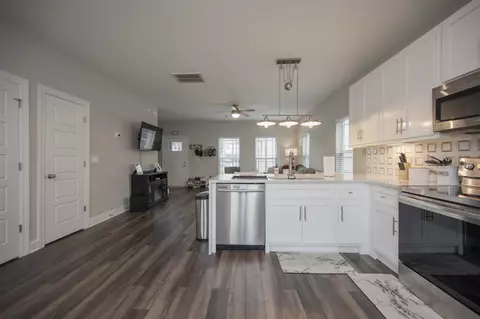 Kitchen - 555 Gresham Ln #4A, Murfreesboro, TN 37129 photo 2 of 2