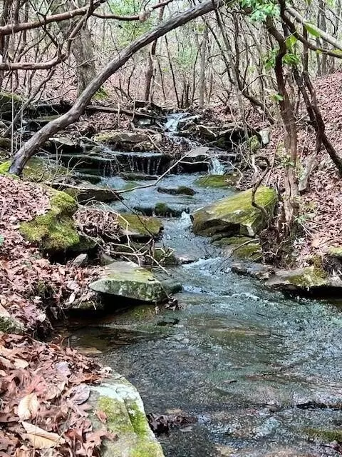 3 Hwy 150, Sequatchie, TN 37374