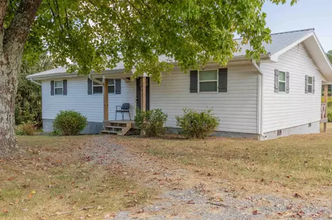 643 Reeves Rd, Trenton, GA 30752