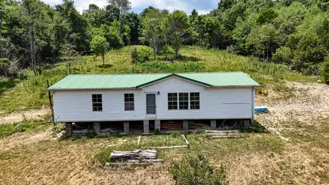 573 Rabbit Ranch Ln, Decatur, TN 37322