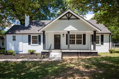 421 E Lauderdale St, Tullahoma, TN 37388