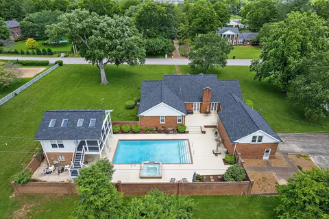 6305 Chickering Cir, Nashville, TN 37215
