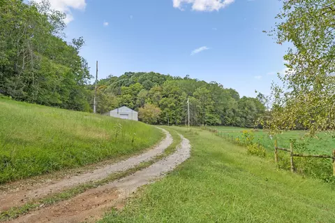 2 Young Rd, Pulaski, TN 38478 photo 3