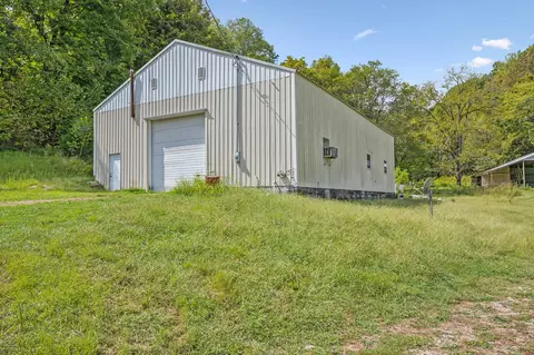 2 Young Rd, Pulaski, TN 38478 photo 5