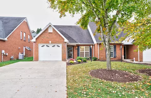 372 Golfview Ct, Murfreesboro, TN 37127 photo 2