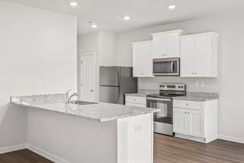 Kitchen - 2002 Lala Loop, White Bluff, TN 37187 photo 1 of 2