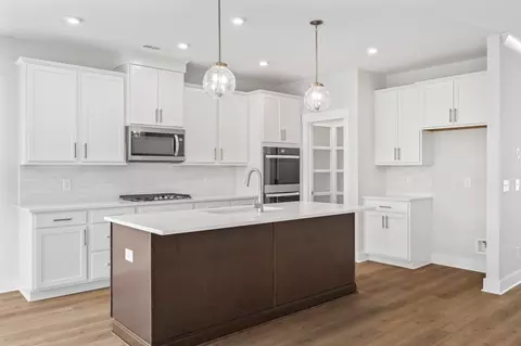 1018 Inez Dr, Smyrna, TN 37167
