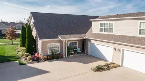 2450 Bridgeway St, Murfreesboro, TN 37128