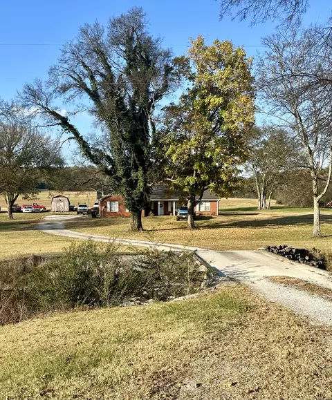 106 Louse Creek Rd, Mulberry, TN 37359