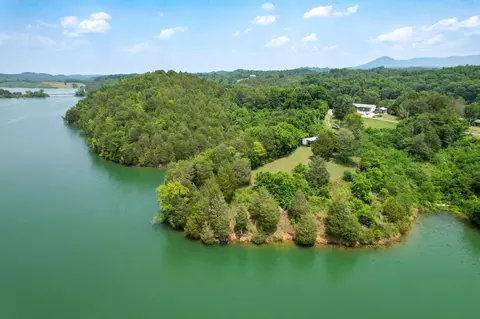 2751 Von Hill Rd, Dandridge, TN 37725