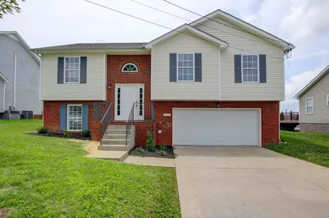 3398 Bradfield Dr, Clarksville, TN 37042