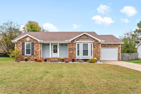 3413 Oak Park Dr, Clarksville, TN 37042