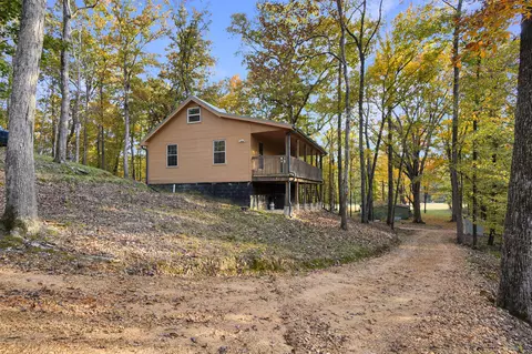 Exterior - 188 Woods Rd, Dover, TN 37058 photo 4 of 6