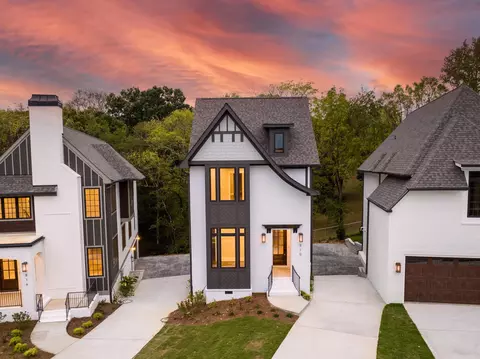 810 Cranes Cp Trl, Chattanooga, TN 37405