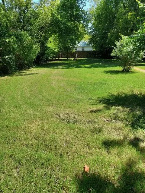 653 Blythe Ave, Gallatin, TN 37066