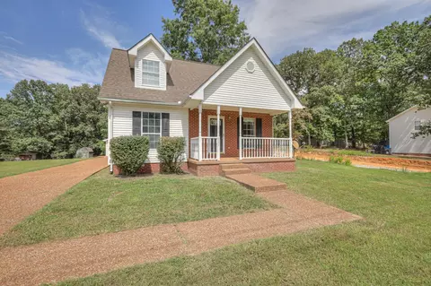 7195 Chester Rd, Fairview, TN 37062