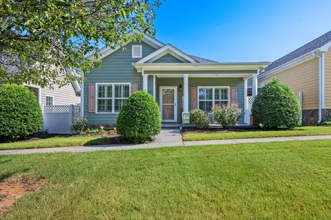 822 Callaway Ct, Chattanooga, TN 37421