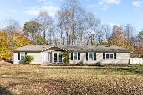 680 Gibbs Rd, Ashland City, TN 37015