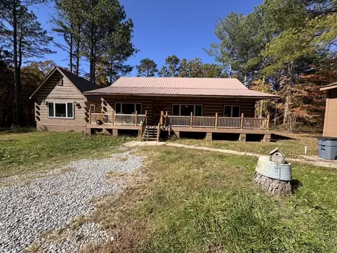 1215 Company Farm Rd, Coalmont, TN 37313