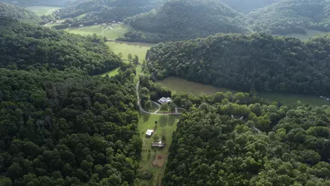 359 Gaulden Hollow Rd, Lafayette, TN 37083