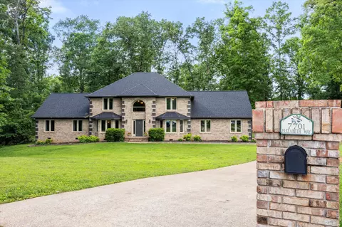 7701 Elizabeth Way Dr, Ooltewah, TN 37363