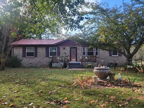 7440 Johnny Crow Rd, Lyles, TN 37098